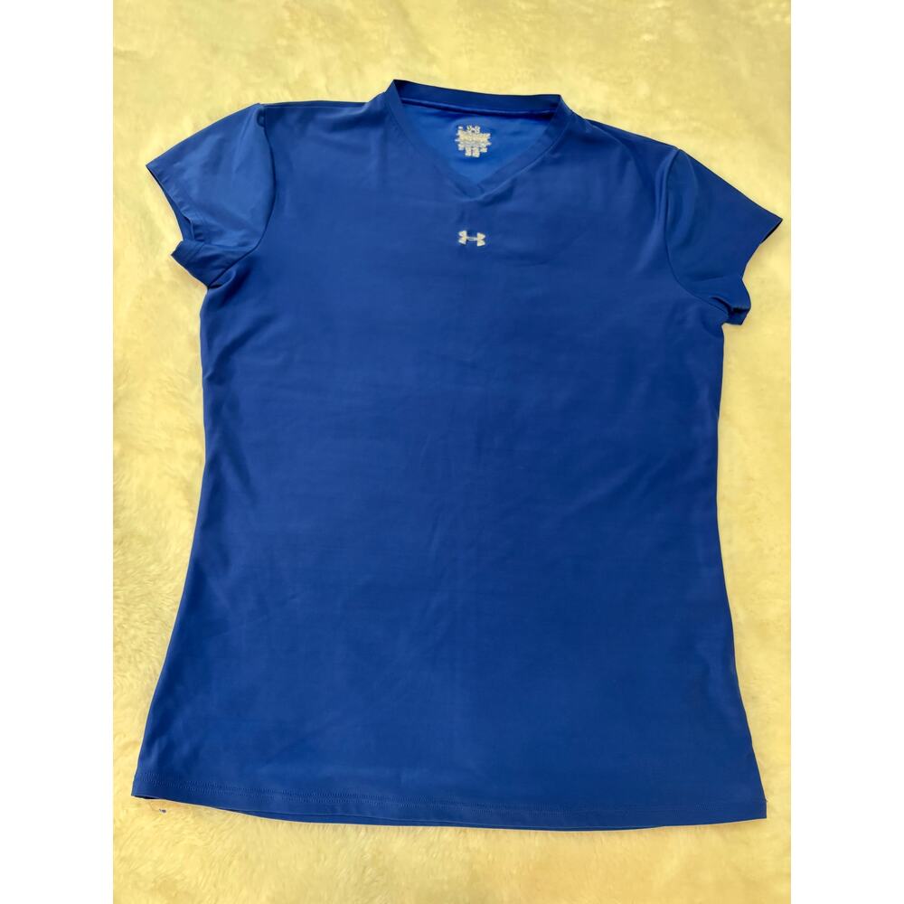 Under Armour Women's V-neck Tech Short Sleeve Shirt in Royal Blue